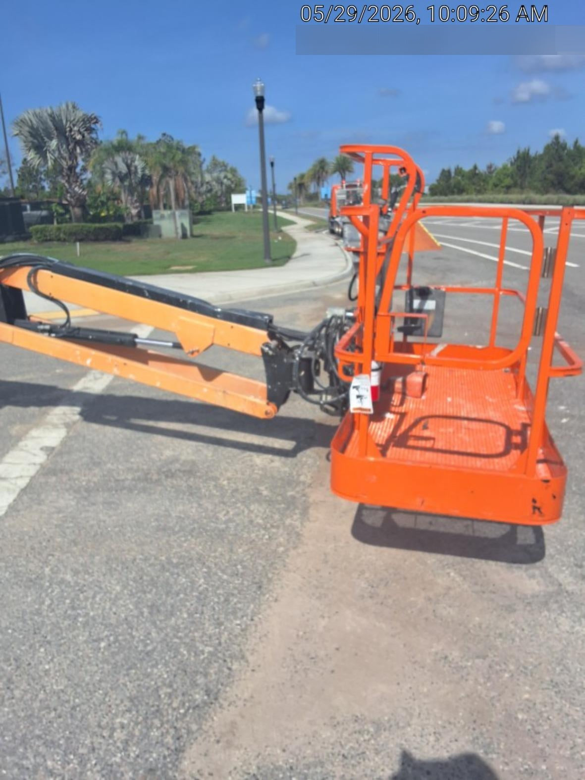 2022 JLG 660SJ