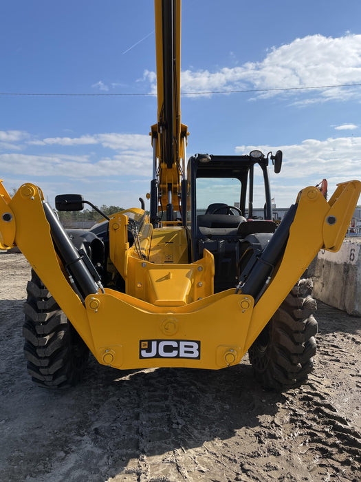 2023 JCB 510-56