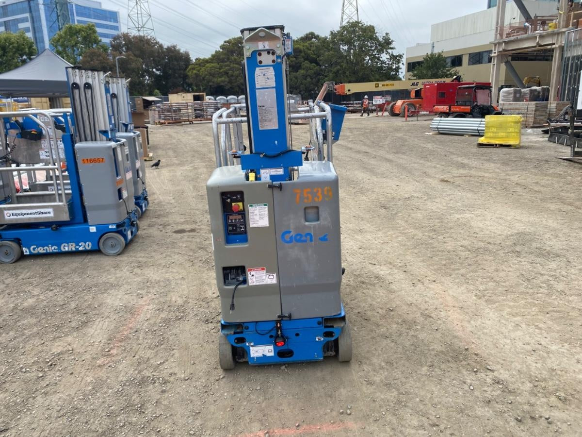 2018 GENIE GR-20