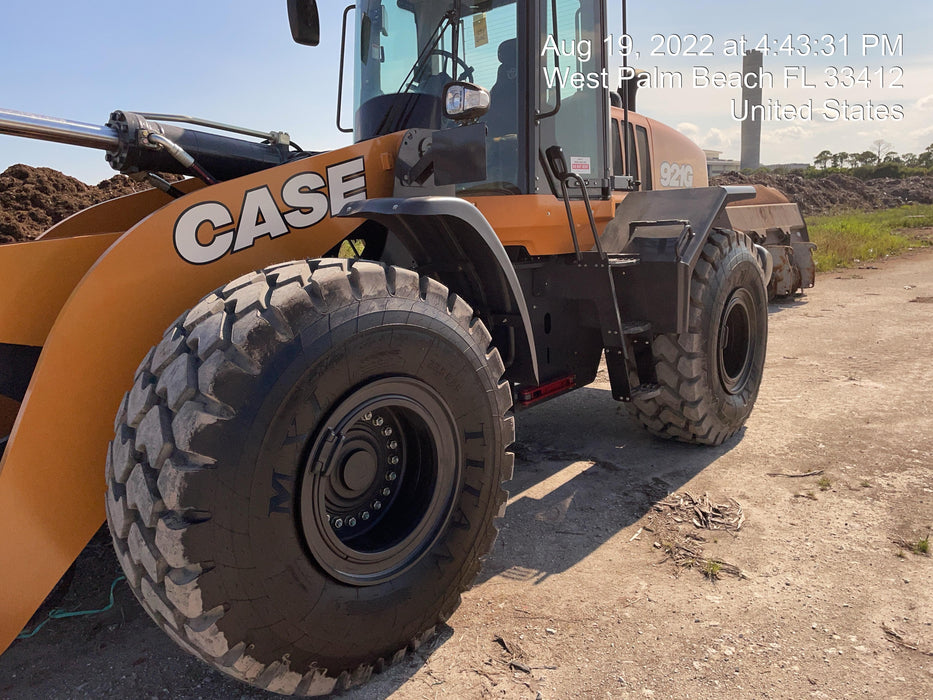 2022 CASE 921G