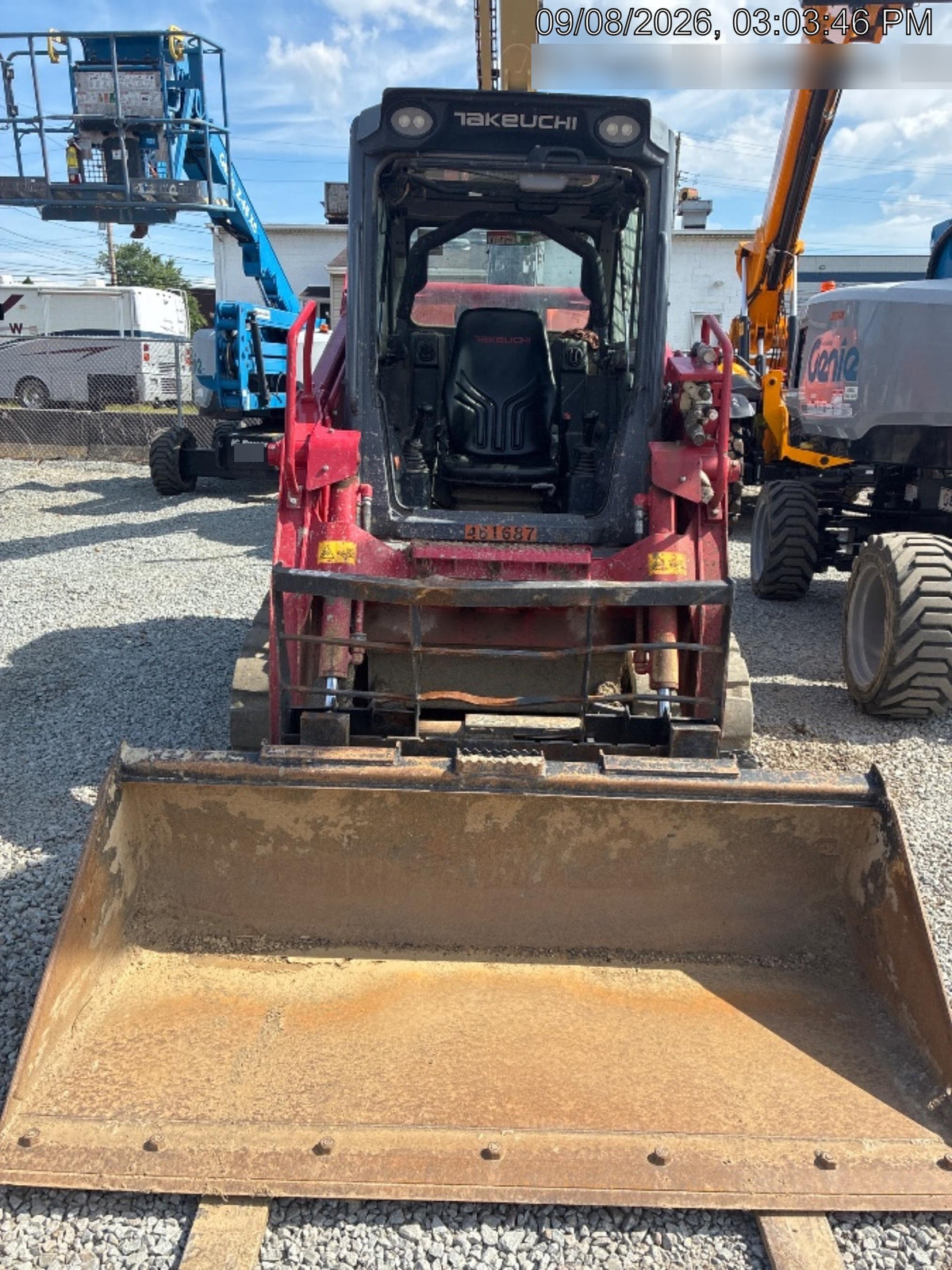 2024 TAKEUCHI TL10V2-CR