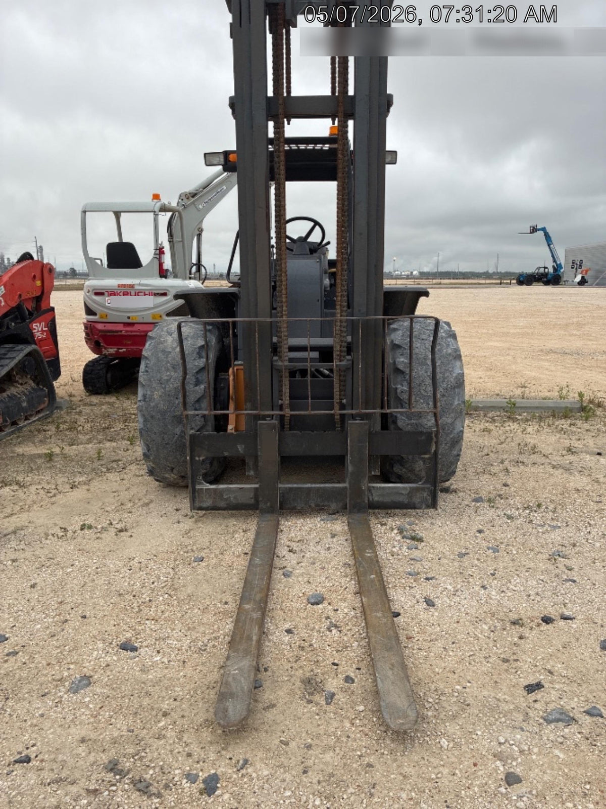 2022 CASE 588H