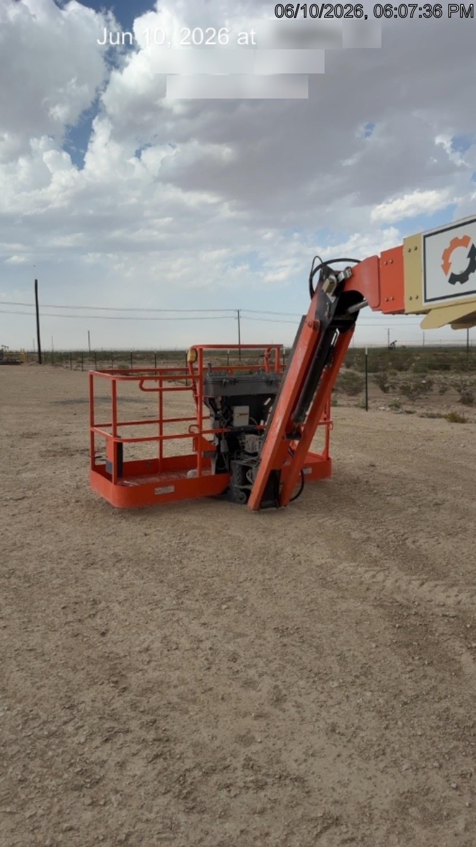 2021 JLG 660SJ