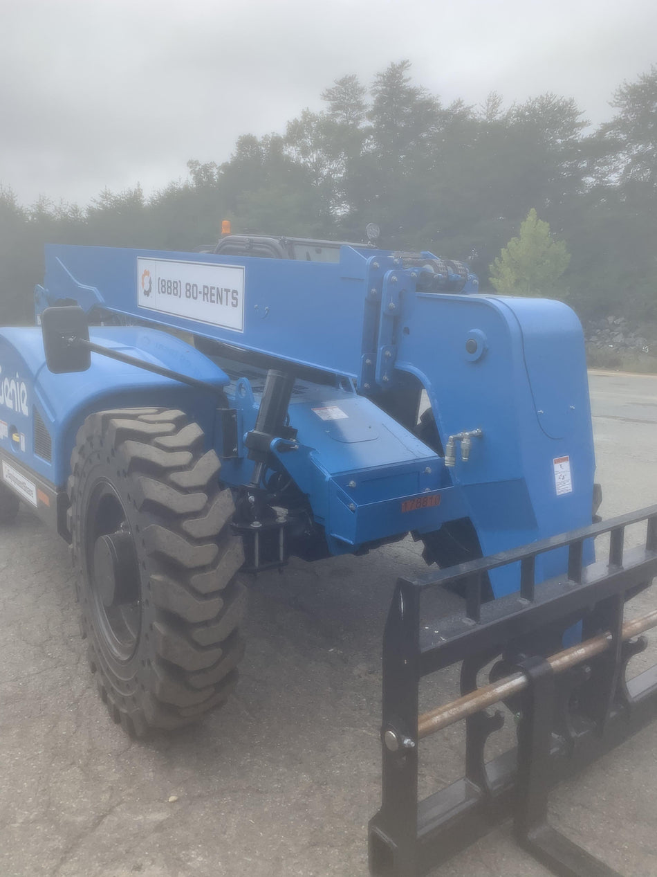 2021 GENIE GTH-844