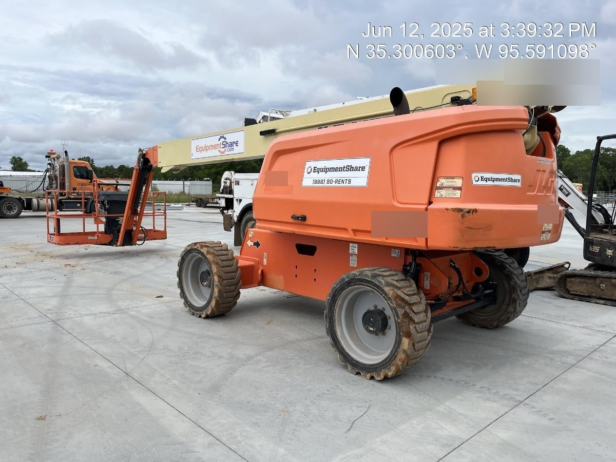 2019 JLG 660SJ