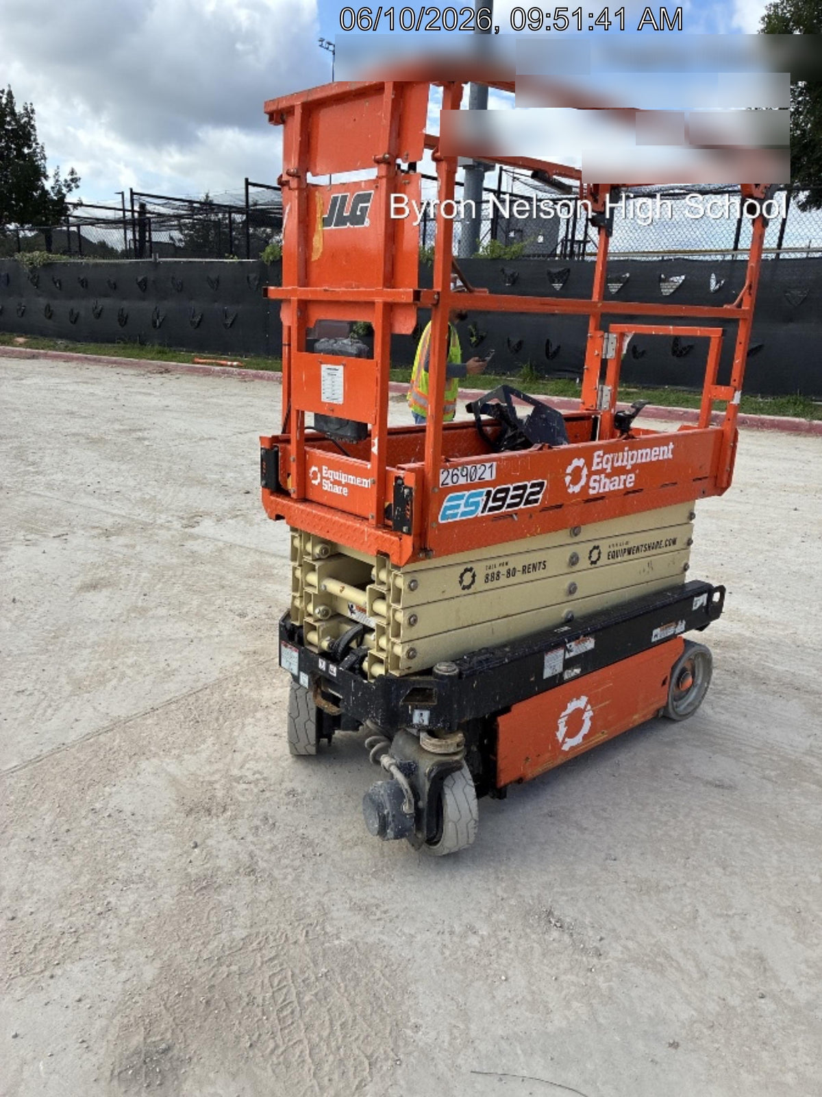 2022 JLG ES1932