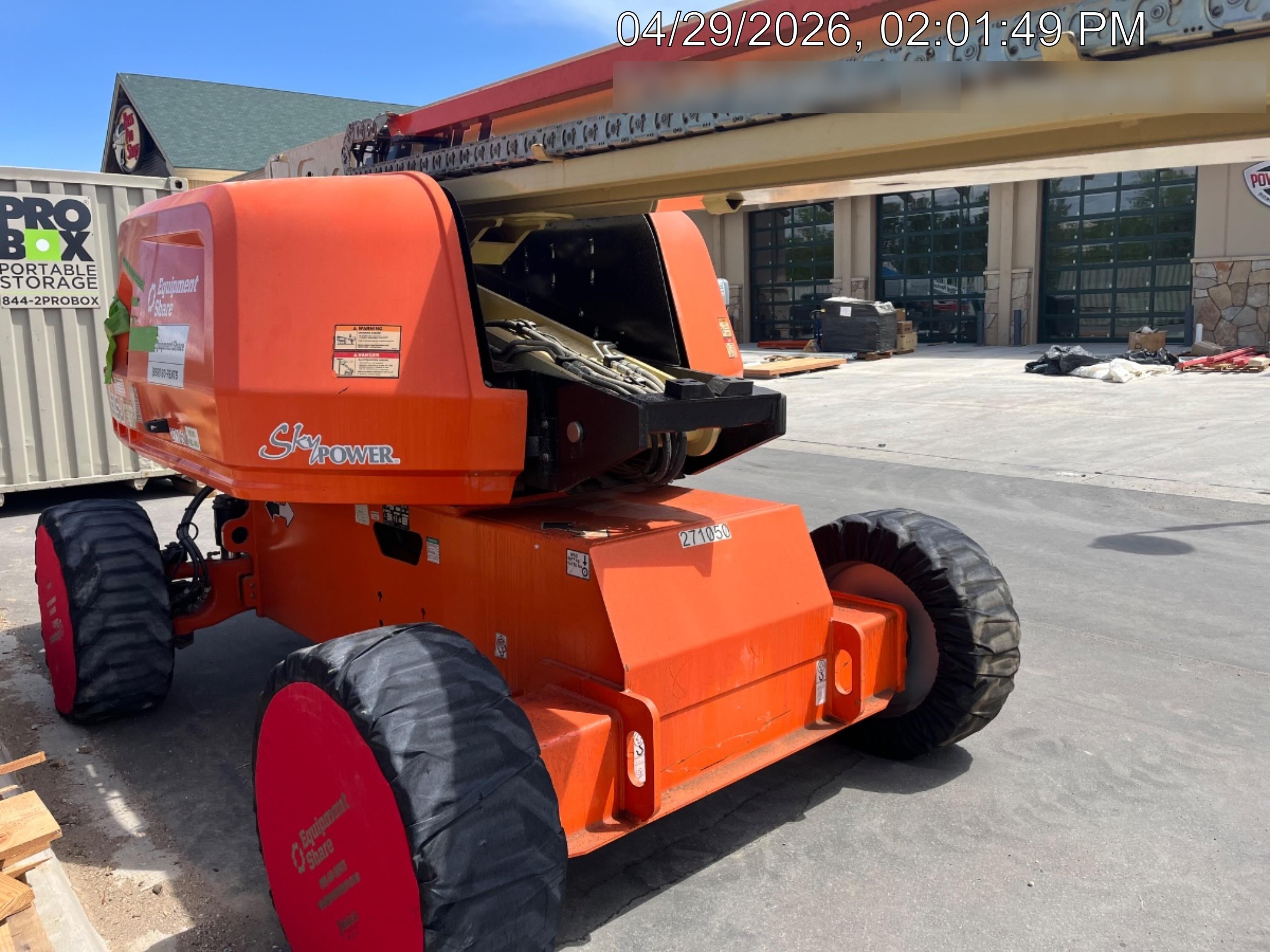 2022 JLG 660SJ