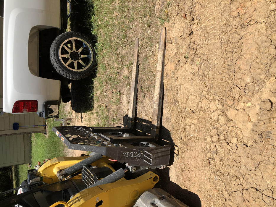 2018 PALADIN 48" Pallet Forks - Paladin