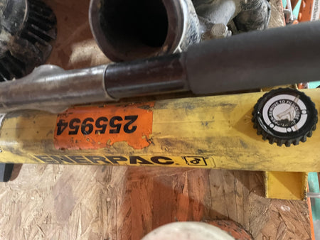 2022 ENERPAC P392