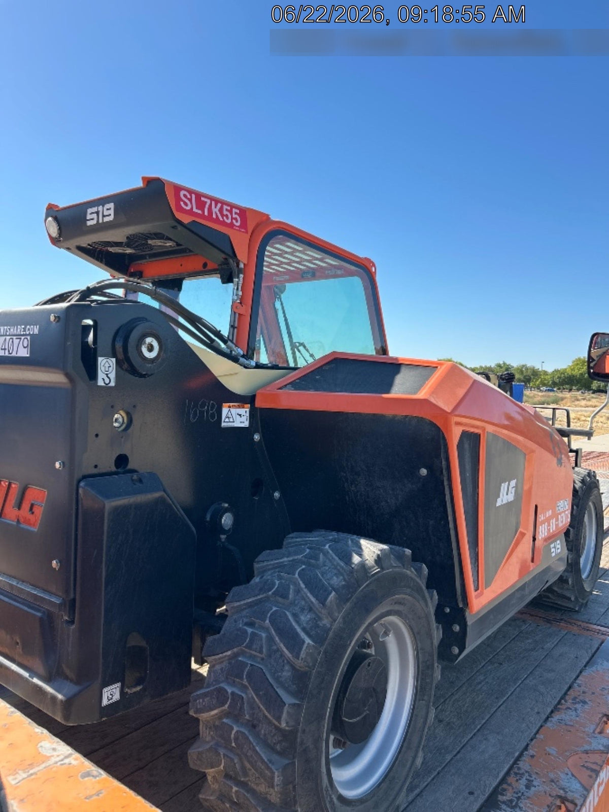 2025 JLG 519