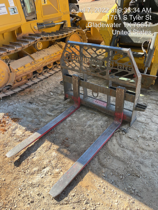 2020 EMKAY 48" Pallet Forks - Emkay