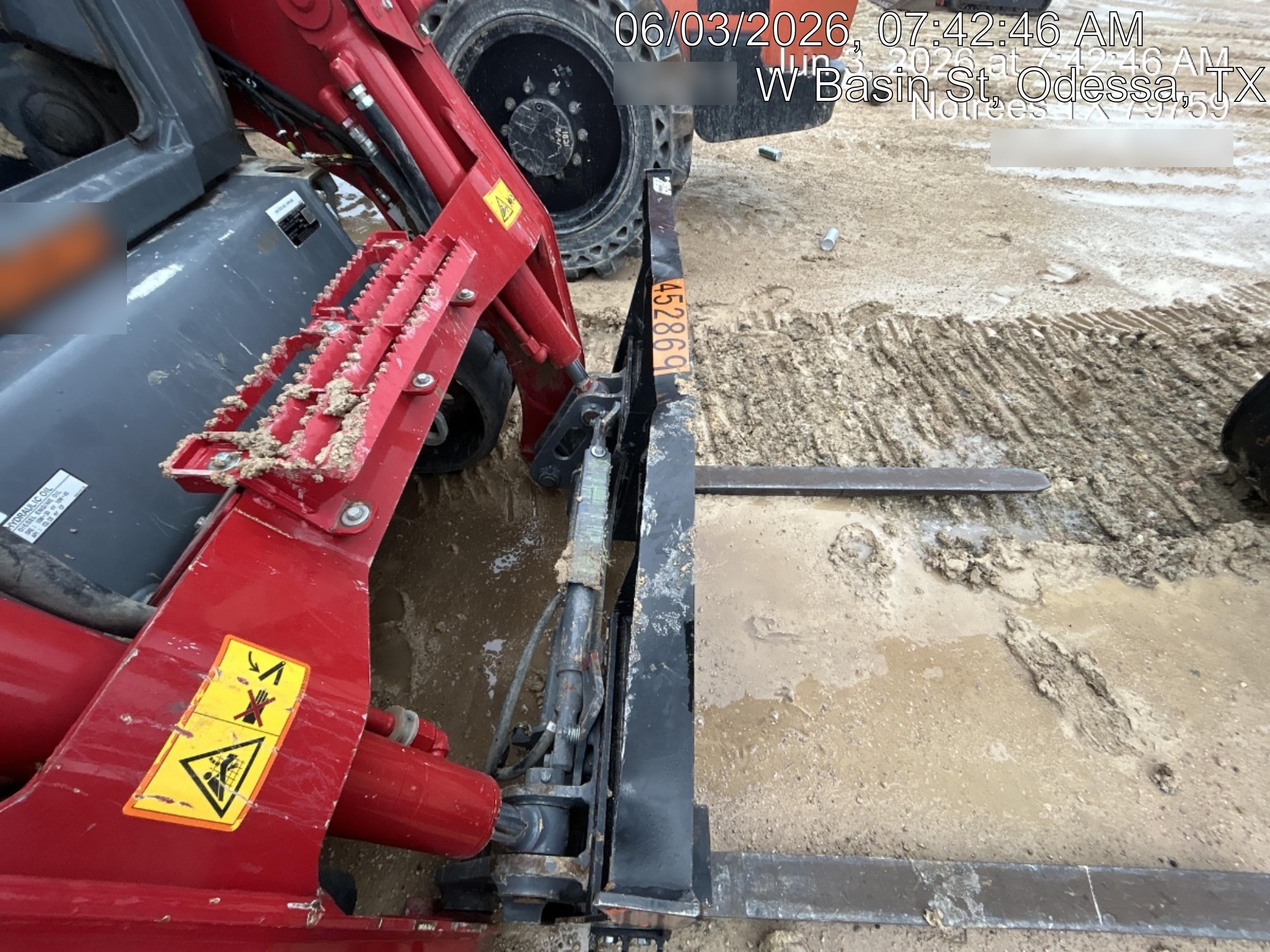 2025 TAKEUCHI TL12V2-CRHR