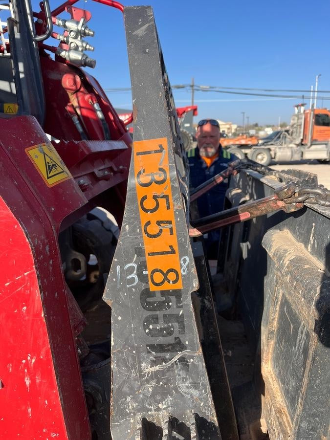 2021 PALADIN 48" Pallet Forks - Paladin