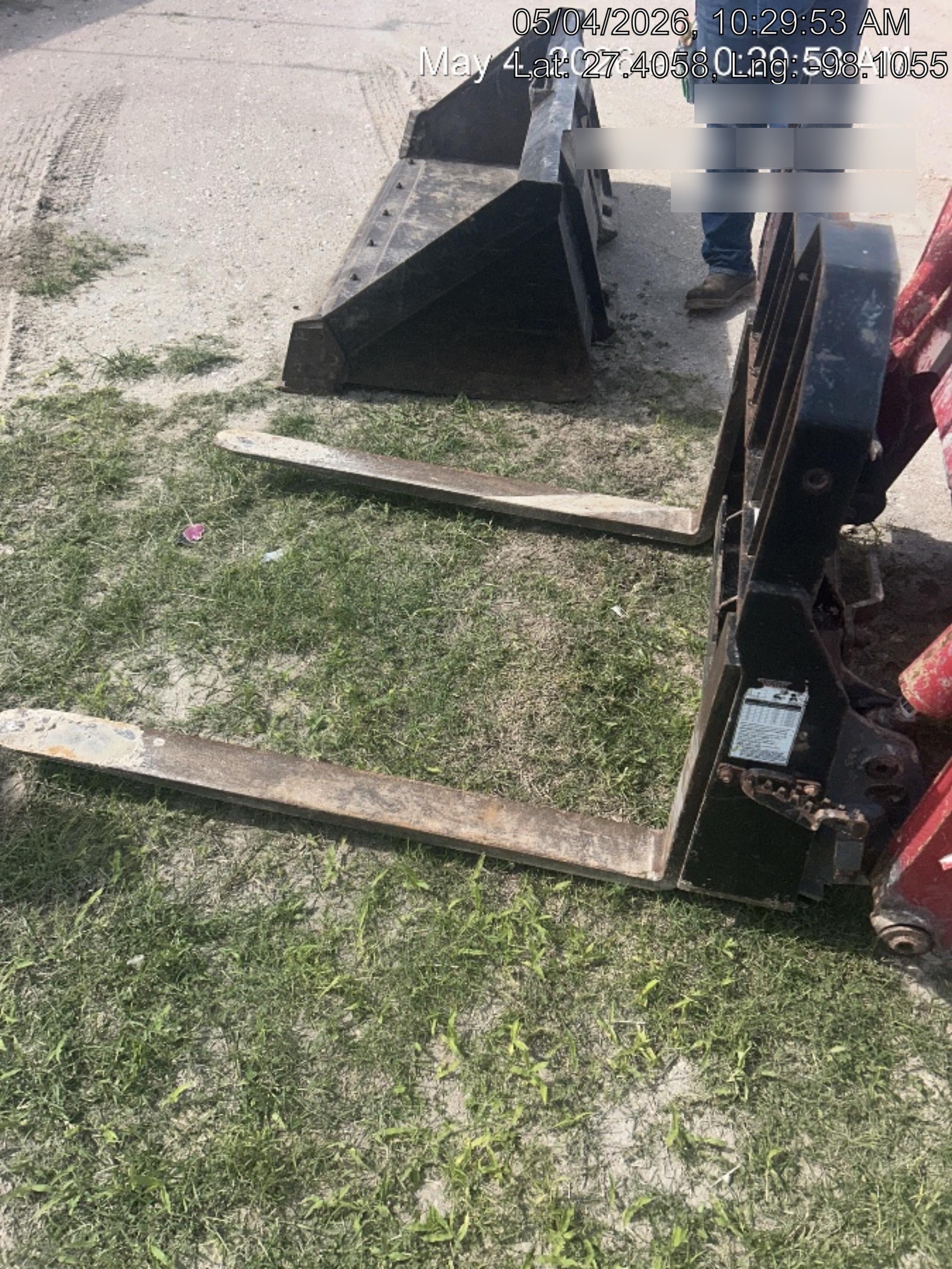 2024 VIRNIG 48" Pallet Forks - Virnig