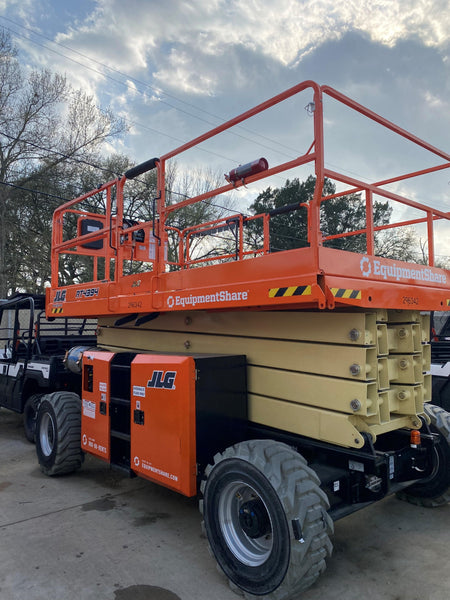 2023 JLG RT4394
