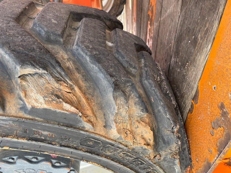 2020 JLG 800AJ