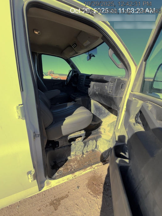 2023 CHEVROLET Express Van - Rental