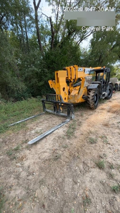 2019 JCB 512-56 Canopy, 109 HP, Solid Tires, STD Worklight, Beacon, Aux Hydraulics, Lifting Eye, Back up Alarm w/66" Carriage/60" Forks