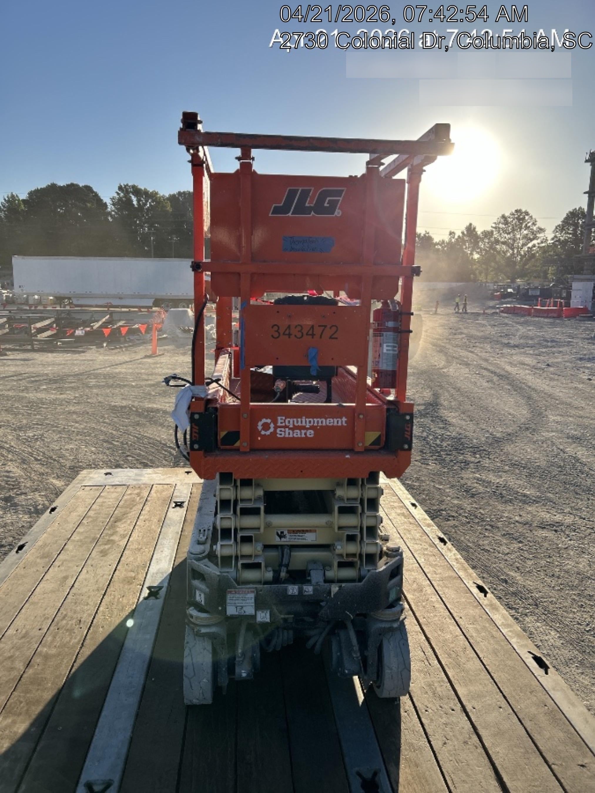 2023 JLG ES1932