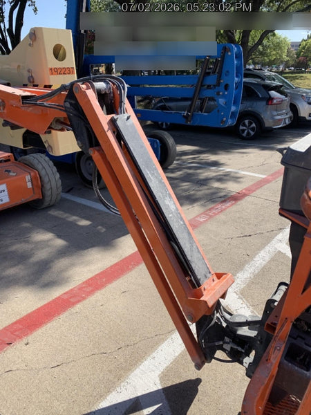 2021 JLG E450AJ