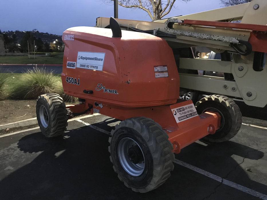 2019 JLG 450AJ