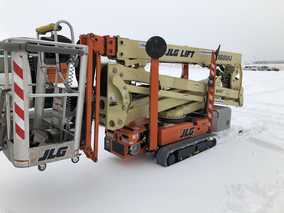 2020 JLG X600AJ