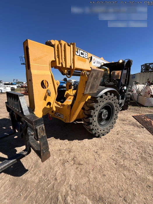 2019 JCB 510-56 Canopy, 74 HP, Solid Tires, STD Worklight, Beacon, Aux Hydraulics, Lifting Eye, Back up Alarm w/66" Carriage/60" Forks