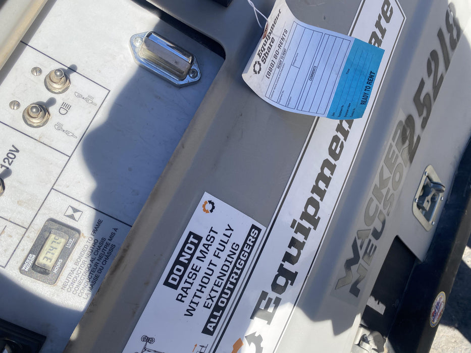 2019 Wacker Neuson LTV6L-MH Standard Options, ES Track Hardware, Fuel Level Sensor