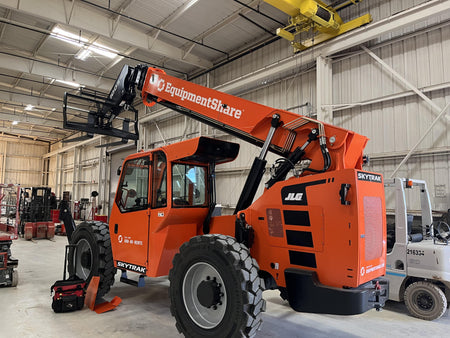 2023 SKYTRAK 10054