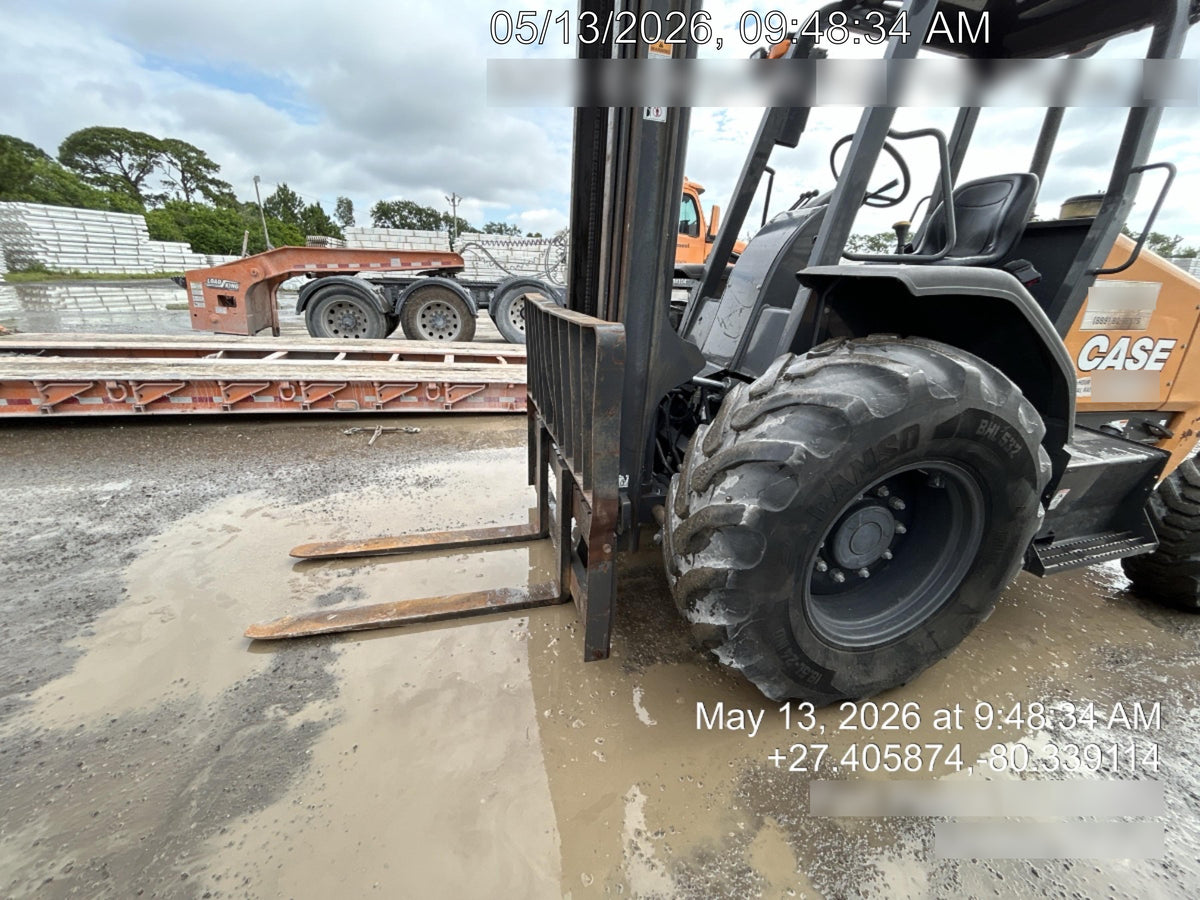 2022 CASE 586H