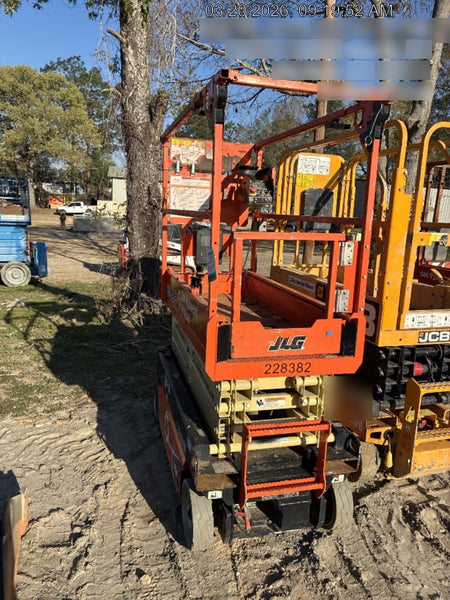 2022 JLG ES1932