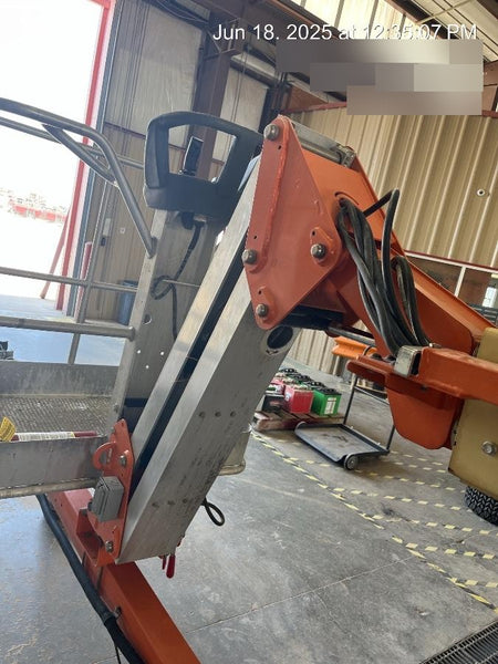 2022 JLG T500J