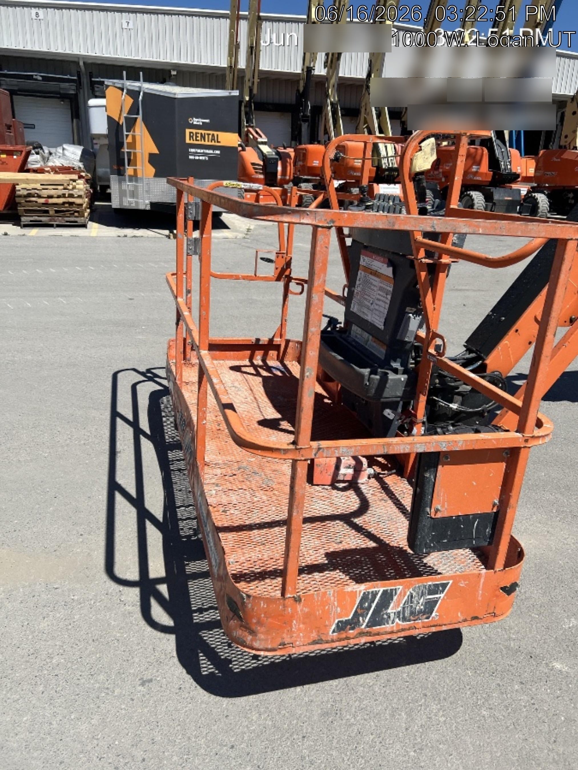 2020 JLG 660SJ