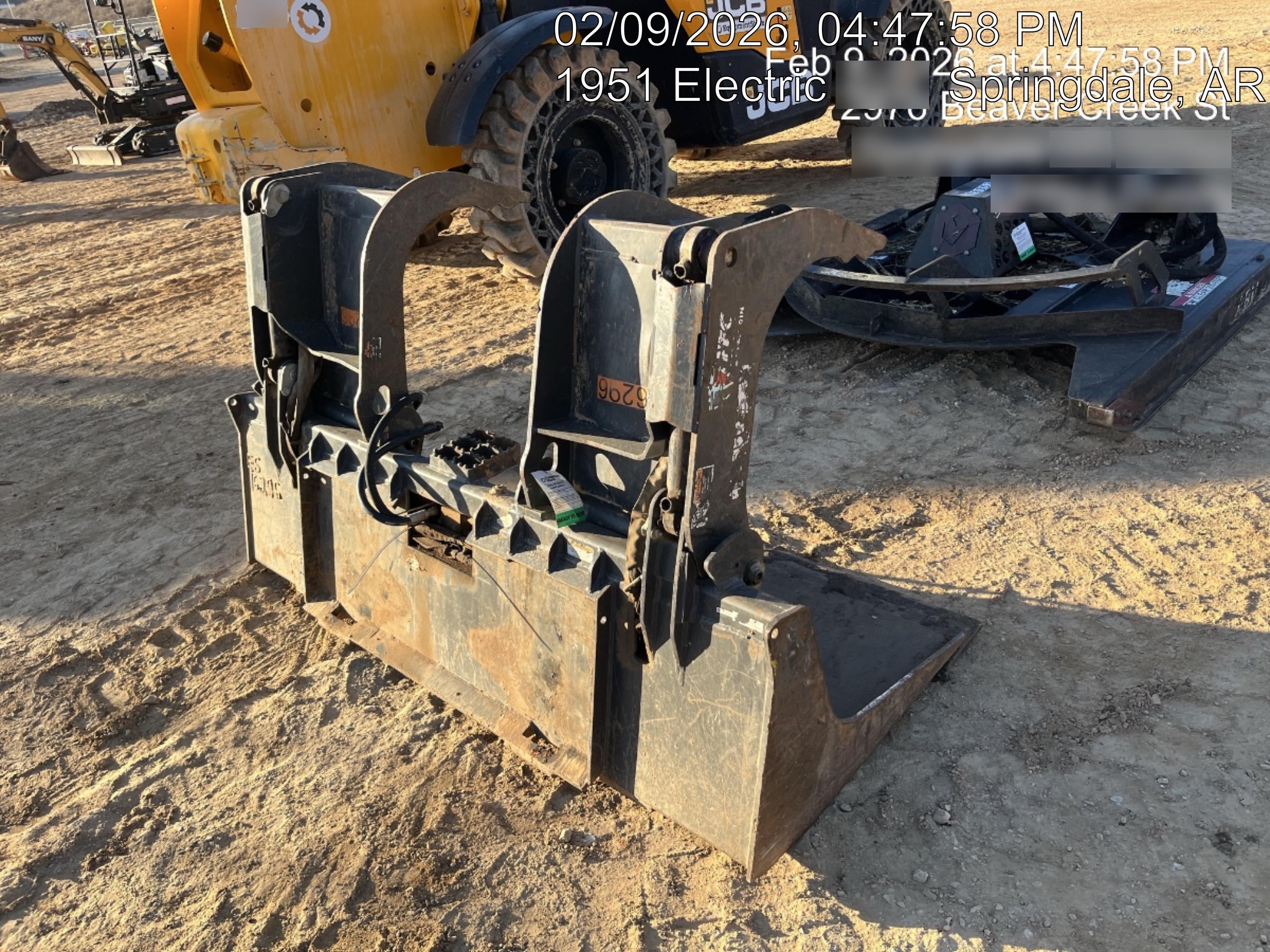 2018 PALADIN 76" Scrap Grapple Bucket - Paladin