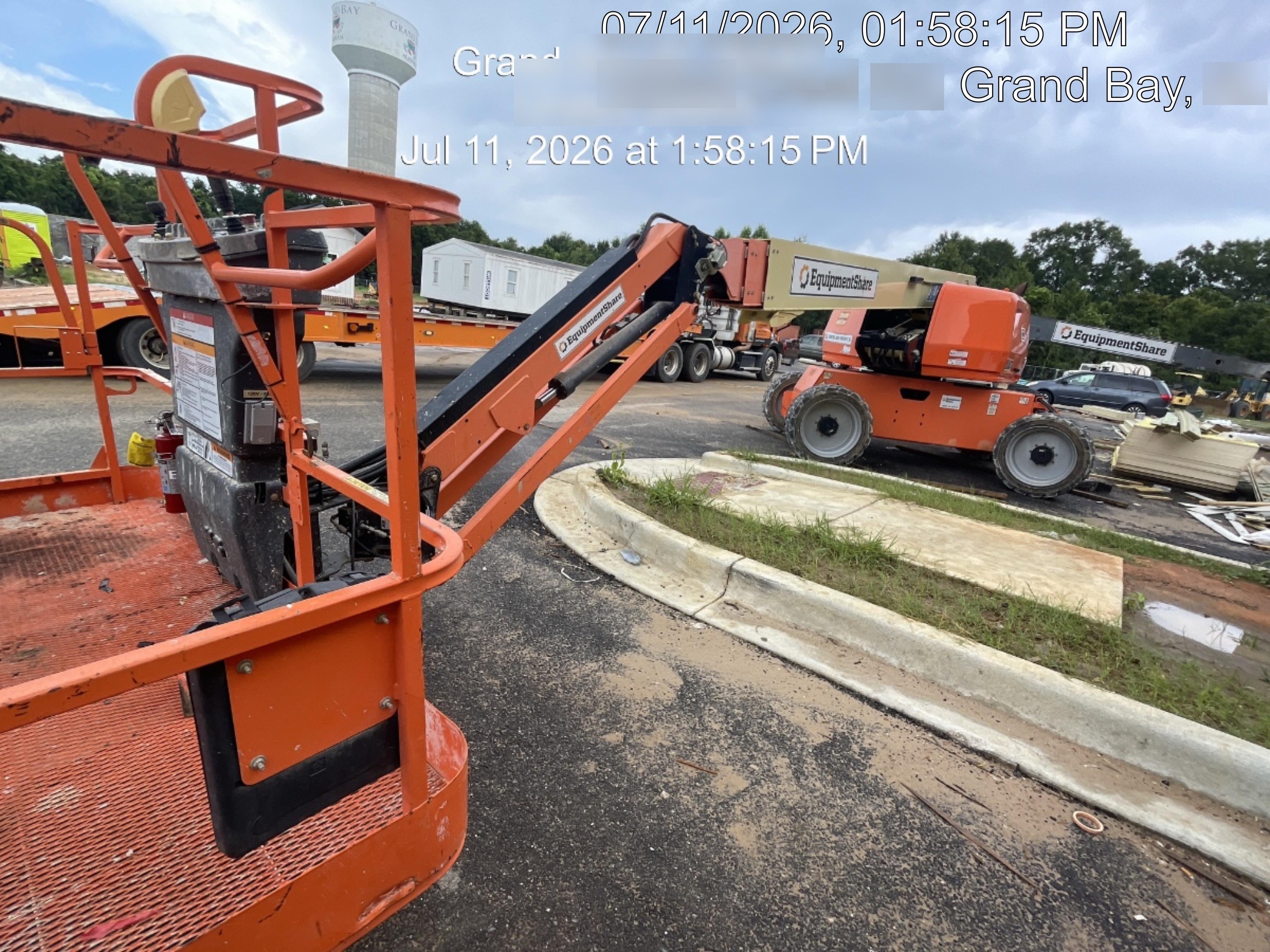 2019 JLG 660SJ