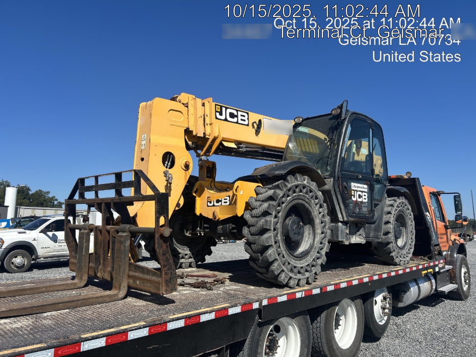2019 JCB 509-42 Cab/Heat/Air, 74 HP, Solid Tires, STD Worklight, Beacon, Aux Hydraulics, Lifting Eye, Back up Alarm w/66" Carriage/60" Forks