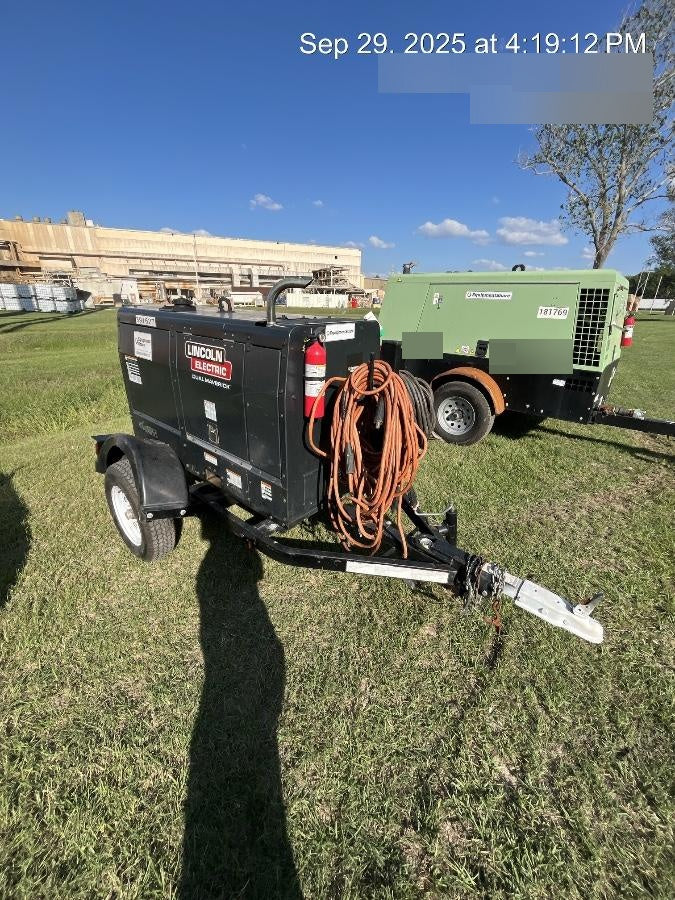 2024 Lincoln Electric Dual Maverick 200/200X Ready Pak 3, Includes Trailer, Cable Rack, Fender Light Kit K4382-1-RP3