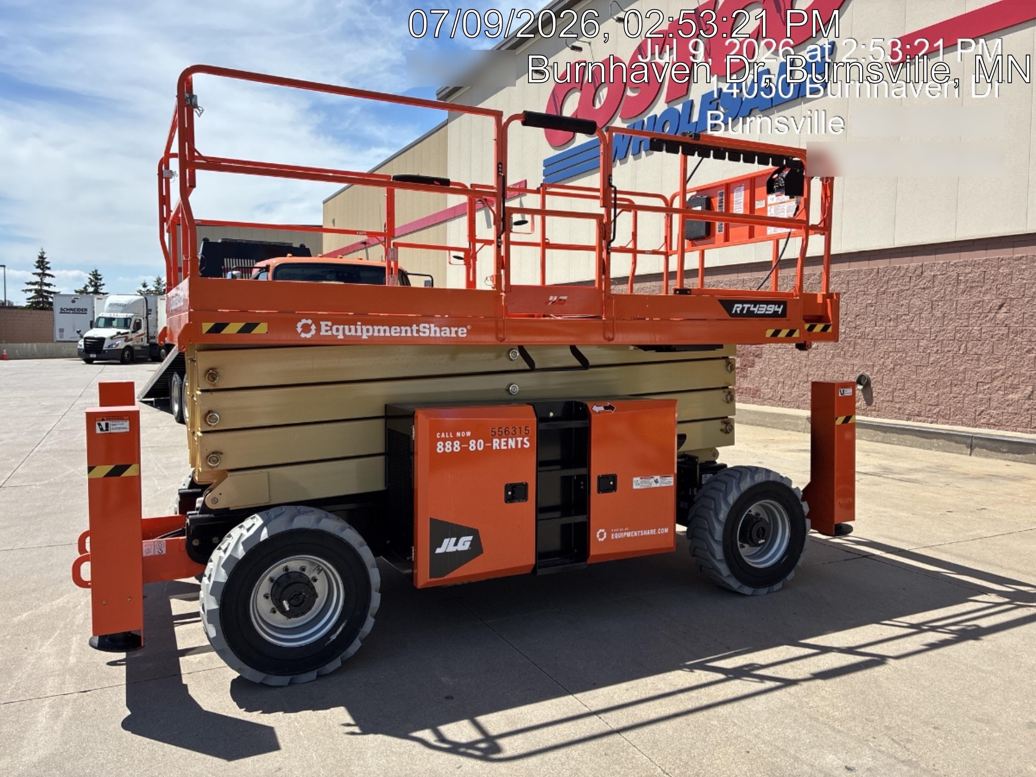 2025 JLG RT4394