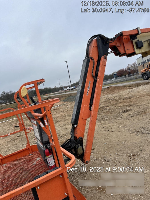 2019 JLG 860SJ