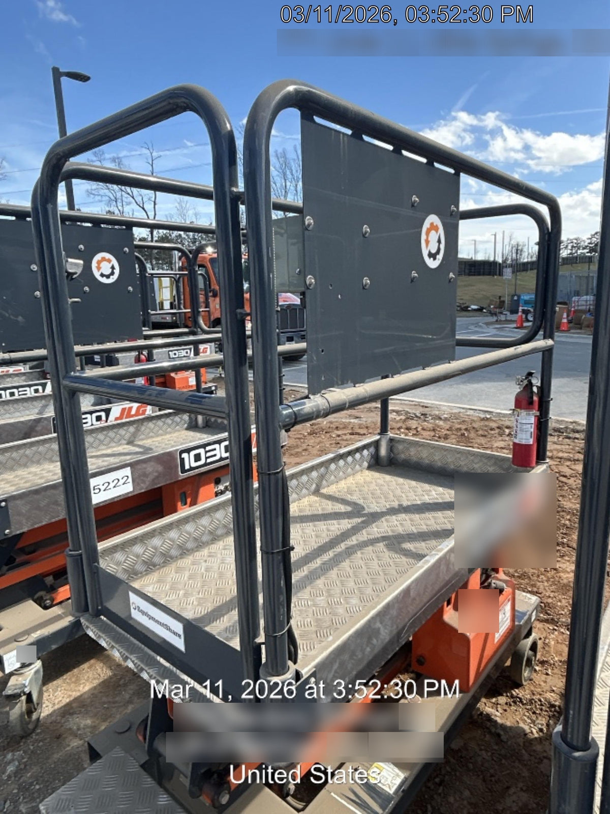 2023 JLG 1030P