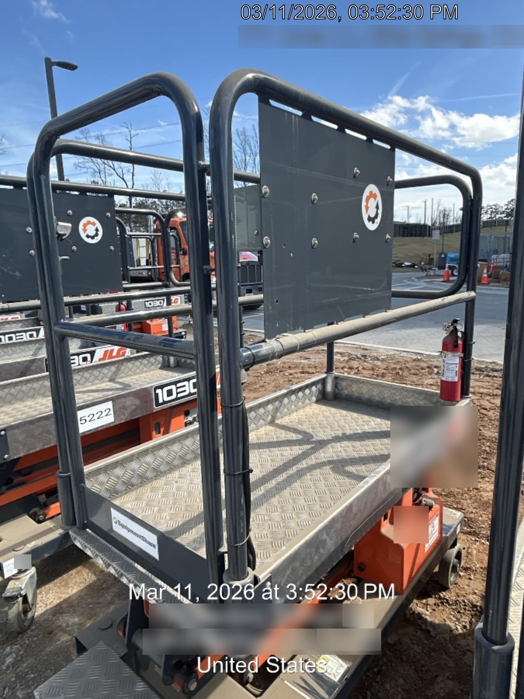 2023 JLG 1030P