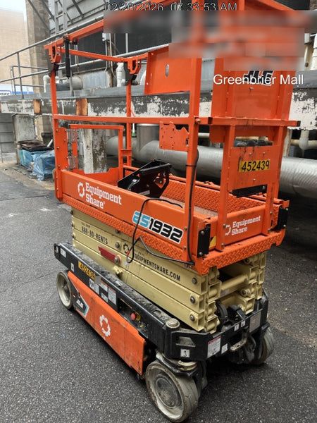 2024 JLG ES1932