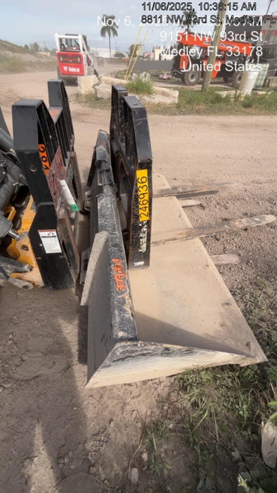 2025 JOHN DEERE 84" Bucket - John Deere