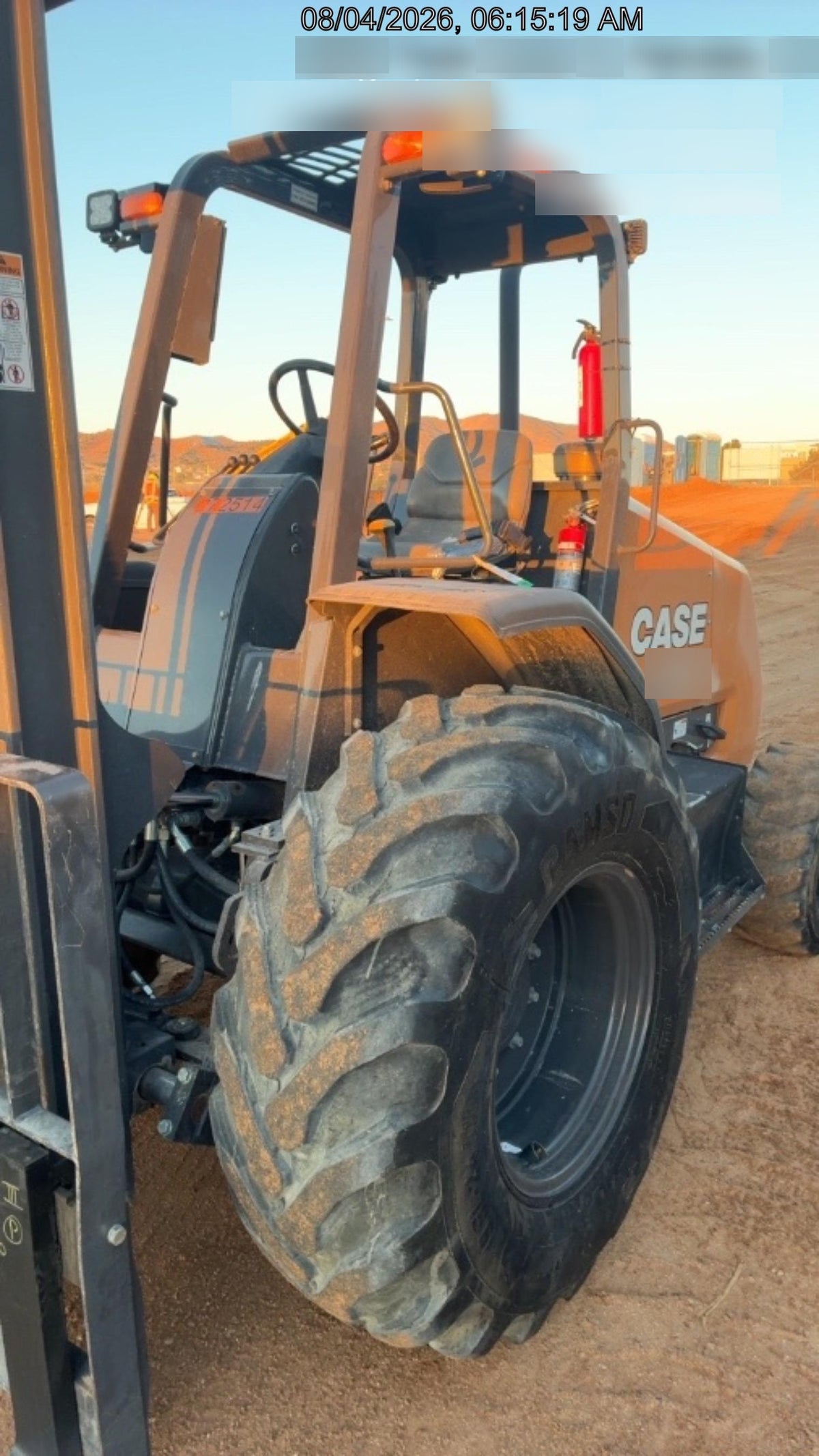 2023 CASE 588H