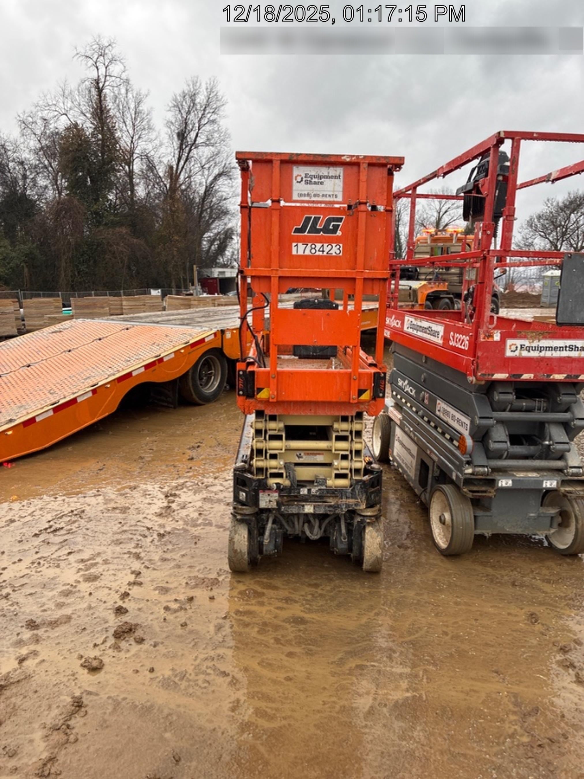 2021 JLG ES1932