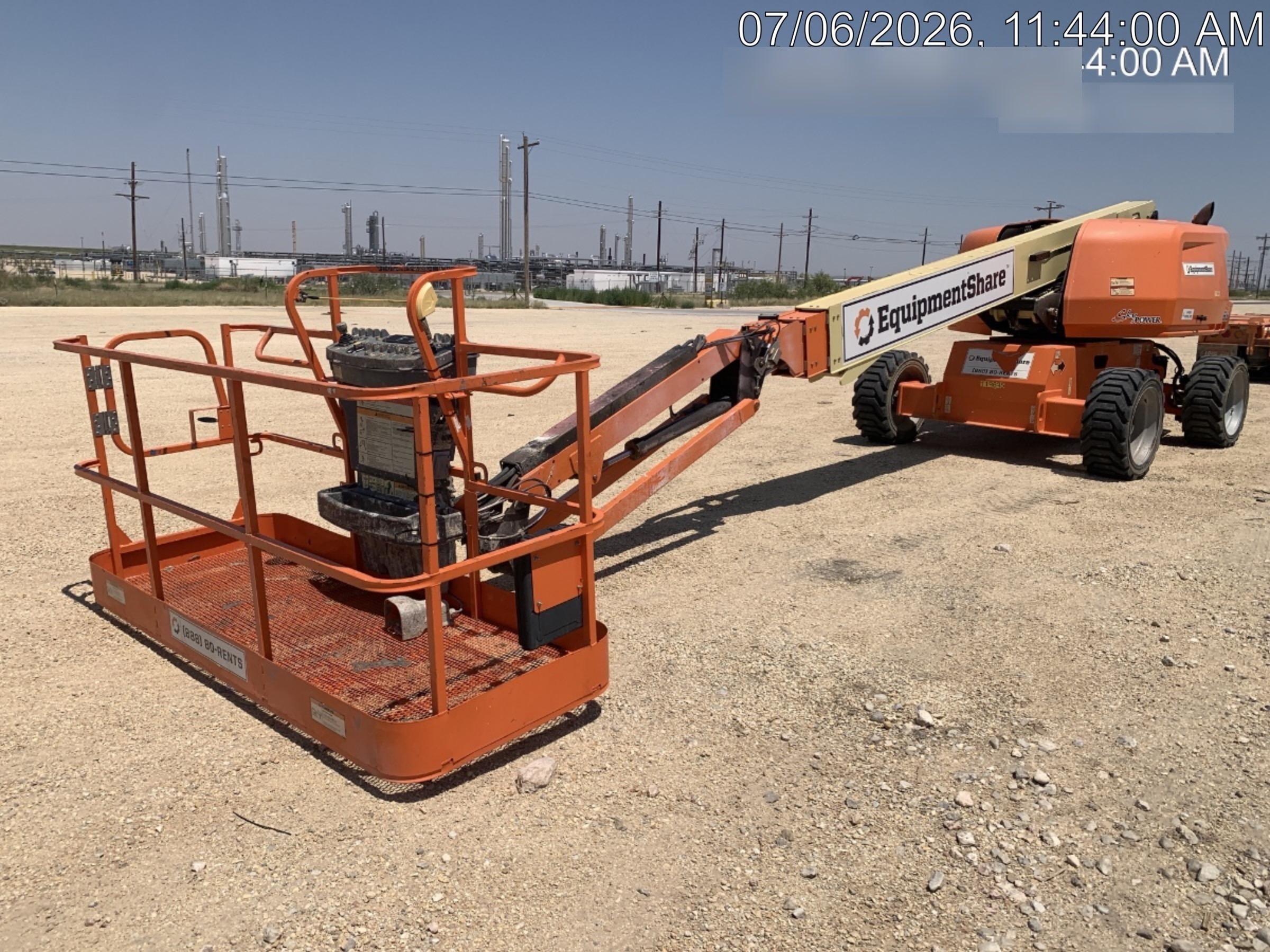 2021 JLG 660SJ