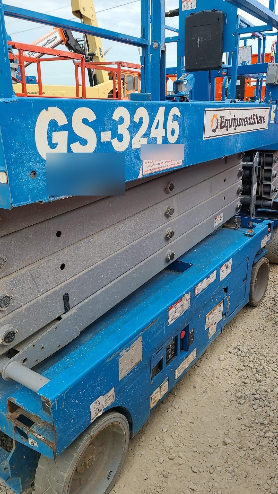 2018 GENIE GS-3246