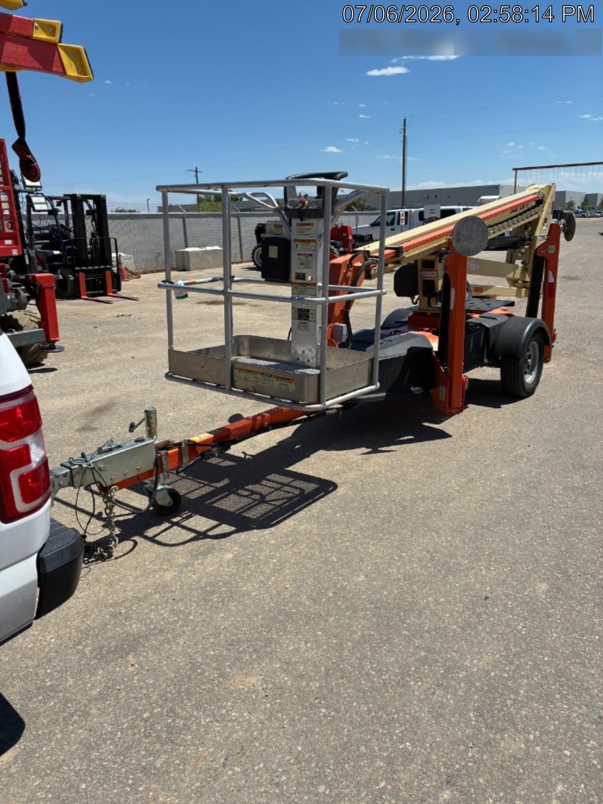 2022 JLG T350
