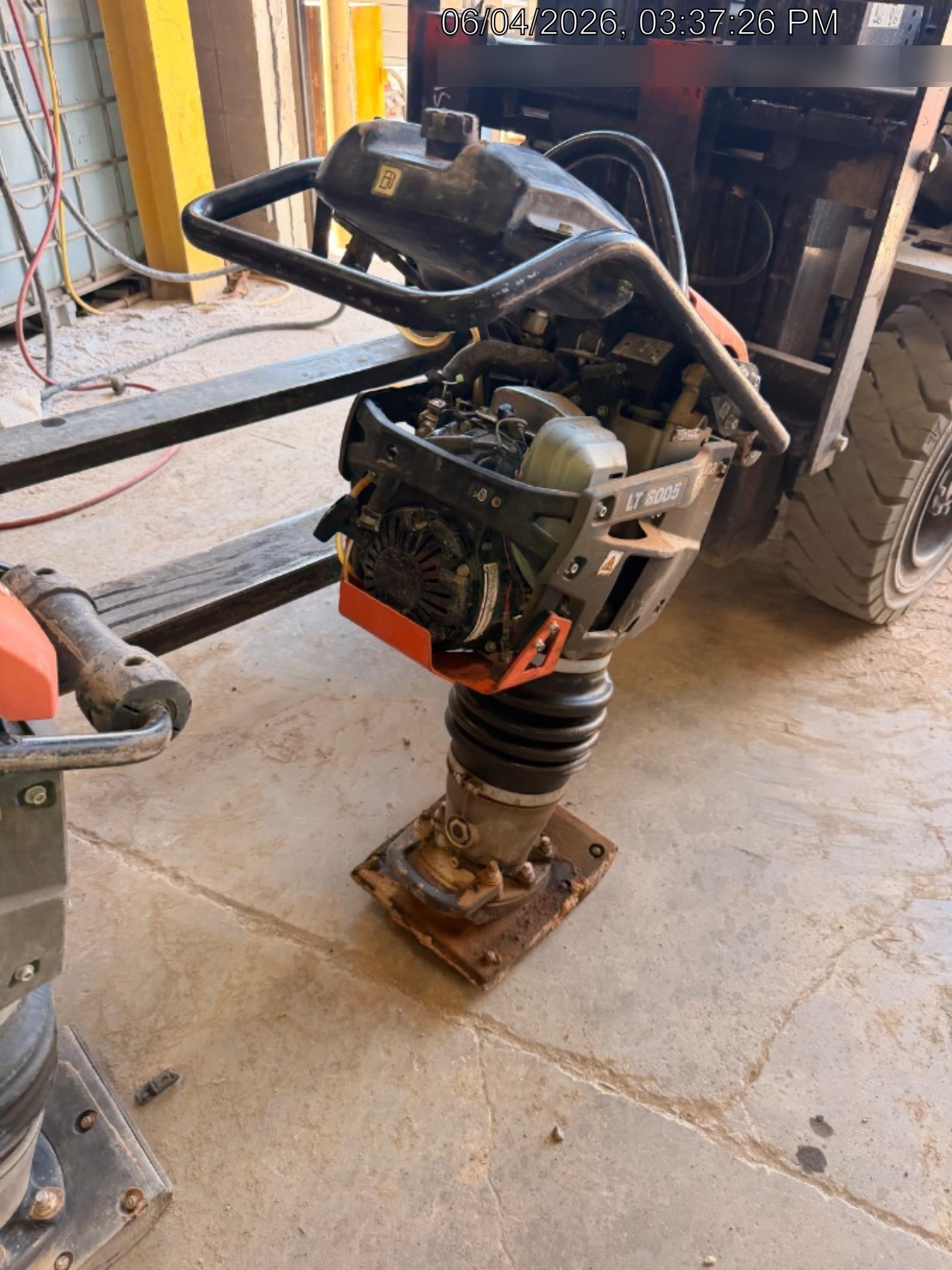 2025 HUSQVARNA LT6005