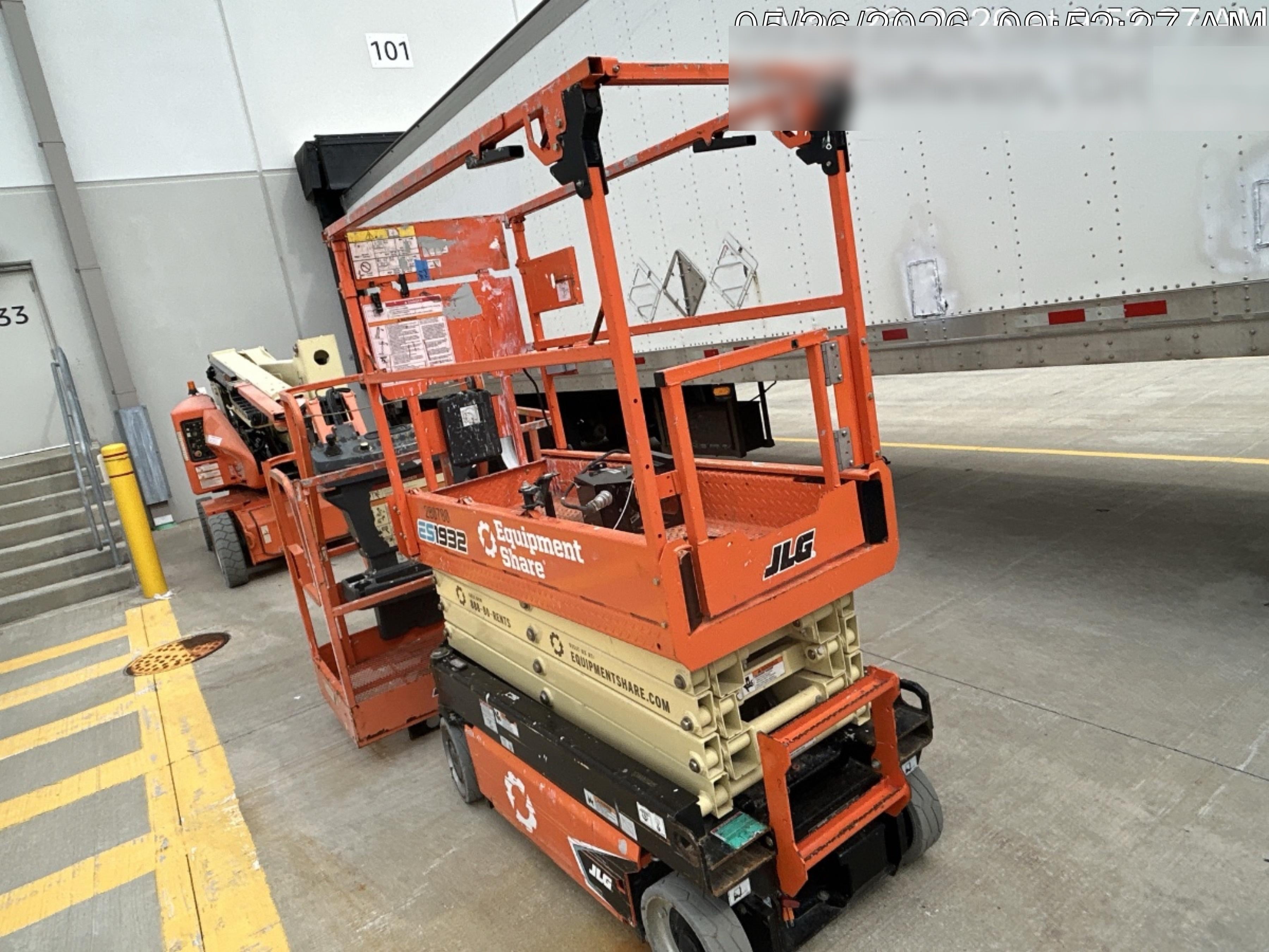 2022 JLG ES1932
